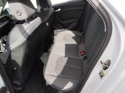 Audi A1 Sportback Adrenalin 25 TFSI 70 kW (95 CV) 9 Audi A1 Sportback Adrenalin 25 TFSI 70 kW (95 CV) 9