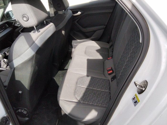 Audi A1 Sportback Adrenalin 25 TFSI 70 kW (95 CV) Vehículo usado en Madrid Audi A1 Sportback Adrenalin 25 TFSI 70 kW (95 CV) Vehículo usado en Madrid