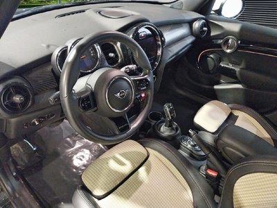 MINI MINI 5 Puertas Cooper 100 kW (136 CV) 7 MINI MINI 5 Puertas Cooper 100 kW (136 CV) 7