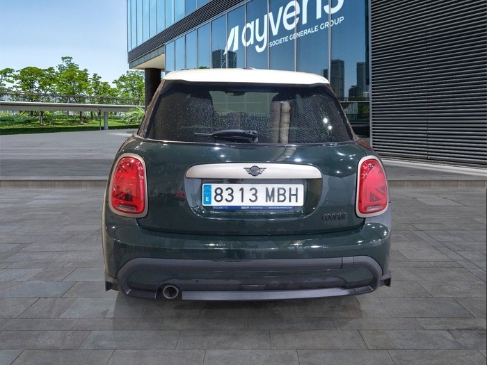 MINI MINI 5 Puertas Cooper 100 kW (136 CV) Vehículo usado en Madrid MINI MINI 5 Puertas Cooper 100 kW (136 CV) Vehículo usado en Madrid