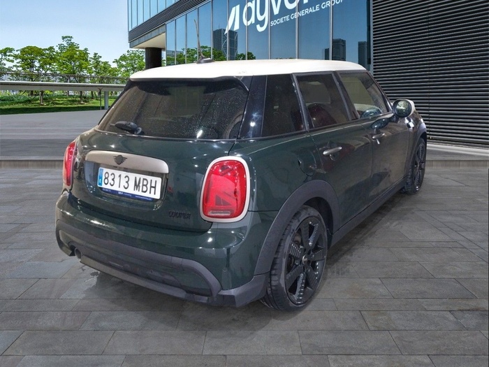 MINI MINI 5 Puertas Cooper 100 kW (136 CV) Vehículo usado en Madrid MINI MINI 5 Puertas Cooper 100 kW (136 CV) Vehículo usado en Madrid