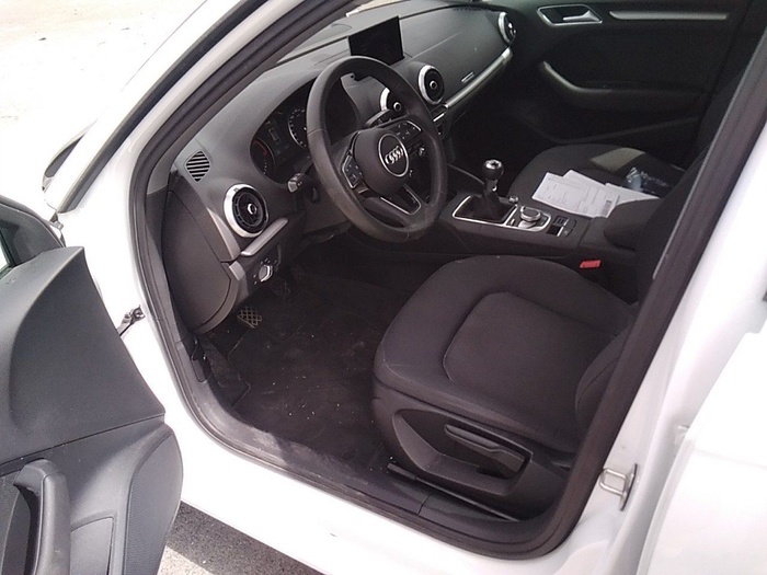 Audi A3 Sportback 30 TDI 85 kW (116 CV) Vehículo usado en Madrid Audi A3 Sportback 30 TDI 85 kW (116 CV) Vehículo usado en Madrid