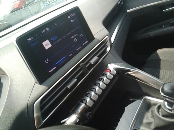 Peugeot 3008 BlueHDi 130 S&S Active Pack 96 kW (130 CV) Vehículo usado en Madrid Peugeot 3008 BlueHDi 130 S&S Active Pack 96 kW (130 CV) Vehículo usado en Madrid