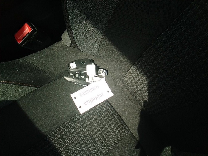 Peugeot 3008 BlueHDi 130 S&S Active Pack 96 kW (130 CV) Vehículo usado en Madrid Peugeot 3008 BlueHDi 130 S&S Active Pack 96 kW (130 CV) Vehículo usado en Madrid