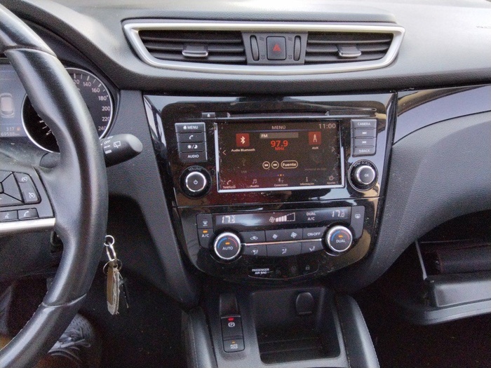 Nissan Qashqai DIG-T 140 Acenta 4x2 103 kW (140 CV) Vehículo usado en Madrid Nissan Qashqai DIG-T 140 Acenta 4x2 103 kW (140 CV) Vehículo usado en Madrid