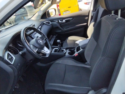 Nissan Qashqai DIG-T 140 Acenta 4x2 103 kW (140 CV) 10 Nissan Qashqai DIG-T 140 Acenta 4x2 103 kW (140 CV) 10