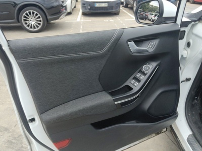 Ford Puma 1.0 EcoBoost MHEV Titanium 92 kW (125 CV) 12 Ford Puma 1.0 EcoBoost MHEV Titanium 92 kW (125 CV) 12
