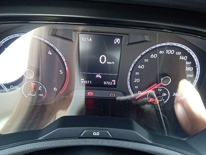 Volkswagen T-Roc Edition 1.6 TDI 85 kW (115 CV) Vehículo usado en Madrid Volkswagen T-Roc Edition 1.6 TDI 85 kW (115 CV) Vehículo usado en Madrid