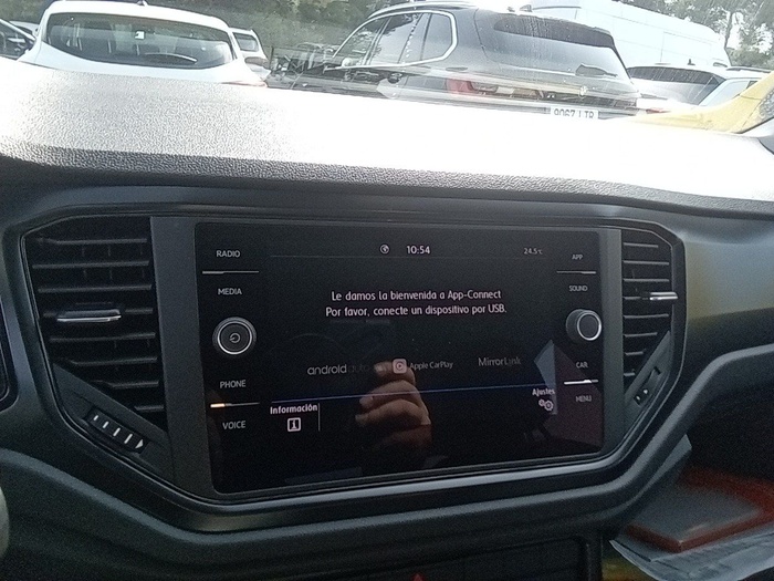 Volkswagen T-Roc Edition 1.6 TDI 85 kW (115 CV) Vehículo usado en Madrid Volkswagen T-Roc Edition 1.6 TDI 85 kW (115 CV) Vehículo usado en Madrid