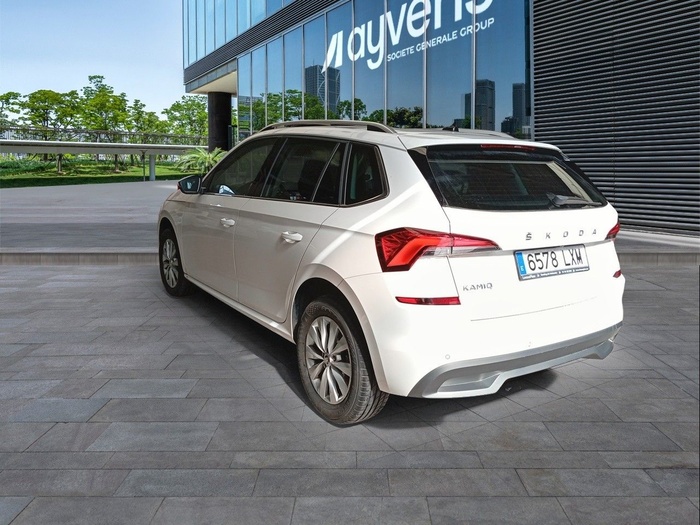 Skoda Kamiq 1.0 TSI Emotion 81 kW (110 CV) Vehículo usado en Madrid Skoda Kamiq 1.0 TSI Emotion 81 kW (110 CV) Vehículo usado en Madrid