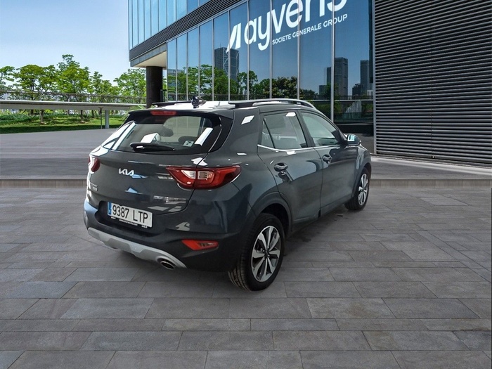 Kia Stonic 1.0 T-GDi MHEV Drive iMT 88 kW (120 CV) Vehículo usado en Madrid Kia Stonic 1.0 T-GDi MHEV Drive iMT 88 kW (120 CV) Vehículo usado en Madrid