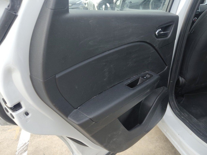 Renault Captur Intens TCe GLP 74 kW (100 CV) Vehículo usado en Madrid Renault Captur Intens TCe GLP 74 kW (100 CV) Vehículo usado en Madrid