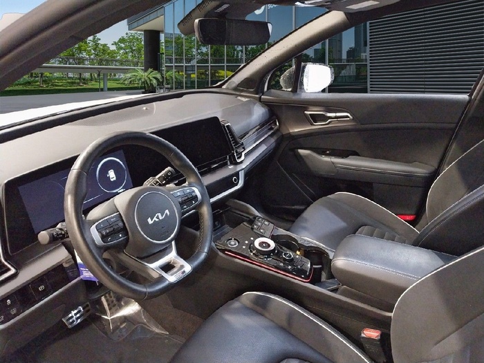 Kia Sportage 1.6 T-GDi HEV GT Line 4x4 171 kW (230 CV) Vehículo usado en Madrid Kia Sportage 1.6 T-GDi HEV GT Line 4x4 171 kW (230 CV) Vehículo usado en Madrid