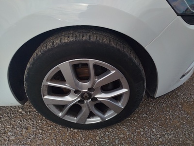 Renault Clio Limited dCi 66 kW (90 CV) 13 Renault Clio Limited dCi 66 kW (90 CV) 13