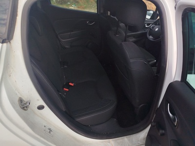 Renault Clio Limited dCi 66 kW (90 CV) 14 Renault Clio Limited dCi 66 kW (90 CV) 14