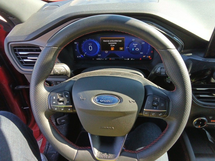 Ford Kuga 2.5 Duratec PHEV ST-Line X Auto 165 kW (225 CV) Vehículo usado en Madrid Ford Kuga 2.5 Duratec PHEV ST-Line X Auto 165 kW (225 CV) Vehículo usado en Madrid
