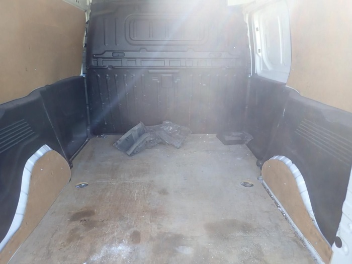 Opel Combo Furgon 1.5 TD Express L H1 75 kW (102 CV) Vehículo usado en Madrid Opel Combo Furgon 1.5 TD Express L H1 75 kW (102 CV) Vehículo usado en Madrid