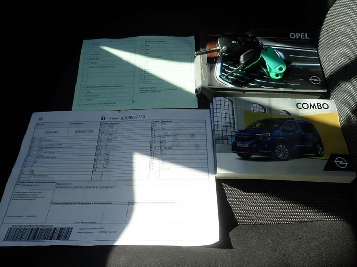 Opel Combo Furgon 1.5 TD Express L H1 75 kW (102 CV) Vehículo usado en Madrid Opel Combo Furgon 1.5 TD Express L H1 75 kW (102 CV) Vehículo usado en Madrid