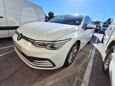 Volkswagen Golf Life 1.0 eTSI 81 kW (110 CV) DSG 1 Volkswagen Golf Life 1.0 eTSI 81 kW (110 CV) DSG 1