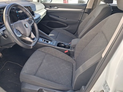 Volkswagen Golf Life 1.0 eTSI 81 kW (110 CV) DSG 11 Volkswagen Golf Life 1.0 eTSI 81 kW (110 CV) DSG 11