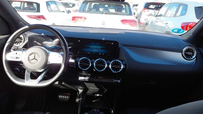 Mercedes-Benz EQA 250+ 140 kW (190 CV) Vehículo usado en Madrid Mercedes-Benz EQA 250+ 140 kW (190 CV) Vehículo usado en Madrid