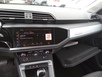 Audi Q3 Advanced 35 TDI 110 kW (150 CV) S tronic 12 Audi Q3 Advanced 35 TDI 110 kW (150 CV) S tronic 12