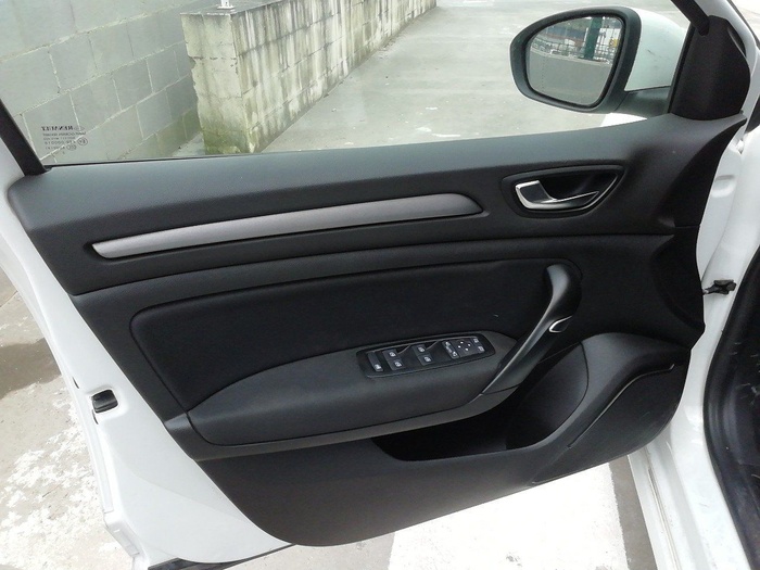 Renault Megane Equilibre Blue dCi 85 kW (115 CV) Vehículo usado en Madrid Renault Megane Equilibre Blue dCi 85 kW (115 CV) Vehículo usado en Madrid