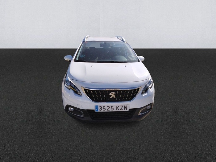 Peugeot 2008 BlueHDi 100 Signature 73 kW (100 CV) Vehículo usado en Madrid Peugeot 2008 BlueHDi 100 Signature 73 kW (100 CV) Vehículo usado en Madrid