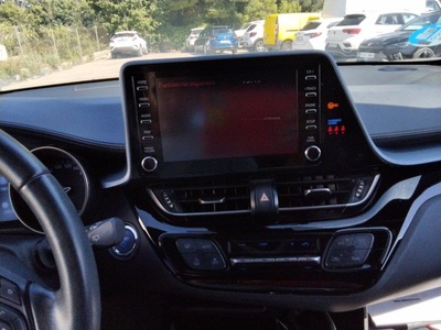 Toyota C-HR 1.8 125H Advance 90 kW (122 CV) 13 Toyota C-HR 1.8 125H Advance 90 kW (122 CV) 13