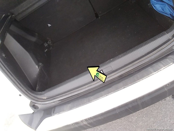 Peugeot 2008 BlueHDi 110 S&S Active 81 kW (110 CV) Vehículo usado en Madrid Peugeot 2008 BlueHDi 110 S&S Active 81 kW (110 CV) Vehículo usado en Madrid