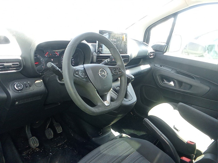 Opel Combo Life 1.5 TD Business Edition Plus L1 75 kW (102 CV) Vehículo usado en Madrid Opel Combo Life 1.5 TD Business Edition Plus L1 75 kW (102 CV) Vehículo usado en Madrid