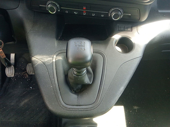 Opel Combo Life 1.5 TD Business Edition Plus L1 75 kW (102 CV) Vehículo usado en Madrid Opel Combo Life 1.5 TD Business Edition Plus L1 75 kW (102 CV) Vehículo usado en Madrid