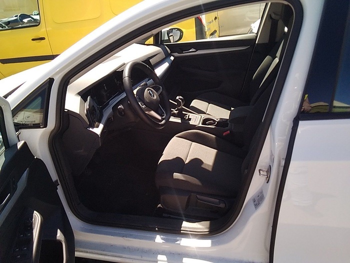 Volkswagen Golf 2.0 TDI 85 kW (115 CV) Vehículo usado en Madrid Volkswagen Golf 2.0 TDI 85 kW (115 CV) Vehículo usado en Madrid