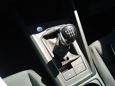 Volkswagen Golf 2.0 TDI 85 kW (115 CV) 15 Volkswagen Golf 2.0 TDI 85 kW (115 CV) 15