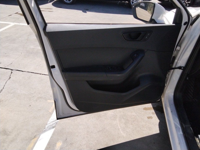 SEAT Ateca 1.6 TDI S&S Ecomotive Reference 85 kW (115 CV) Vehículo usado en Madrid SEAT Ateca 1.6 TDI S&S Ecomotive Reference 85 kW (115 CV) Vehículo usado en Madrid