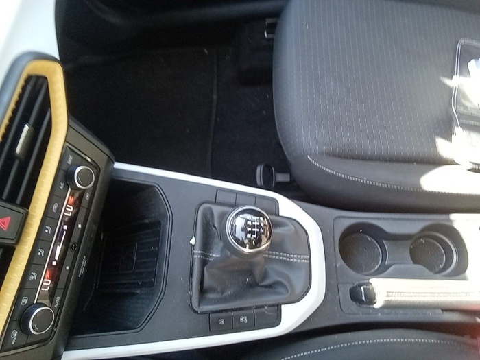 SEAT Arona 1.0 TSI Style 81 kW (110 CV) Vehículo usado en Madrid SEAT Arona 1.0 TSI Style 81 kW (110 CV) Vehículo usado en Madrid