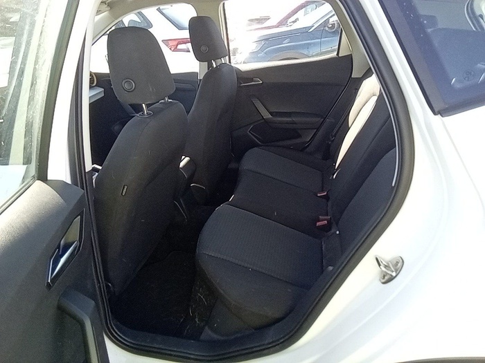 SEAT Arona 1.0 TSI Style 81 kW (110 CV) Vehículo usado en Madrid SEAT Arona 1.0 TSI Style 81 kW (110 CV) Vehículo usado en Madrid