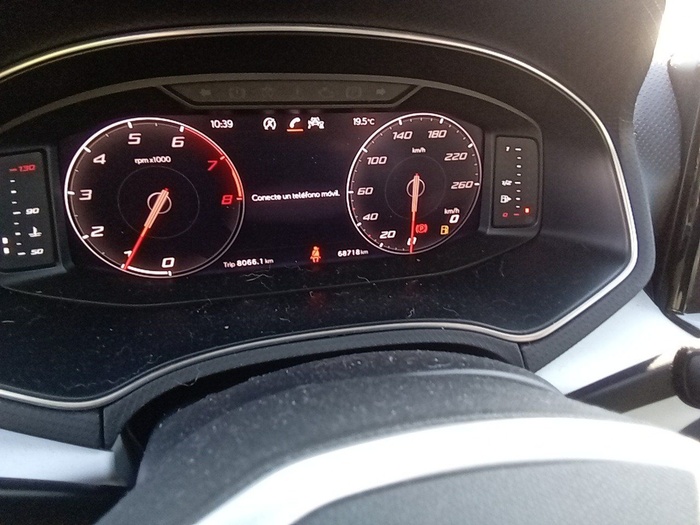 SEAT Arona 1.0 TSI Style 81 kW (110 CV) Vehículo usado en Madrid SEAT Arona 1.0 TSI Style 81 kW (110 CV) Vehículo usado en Madrid