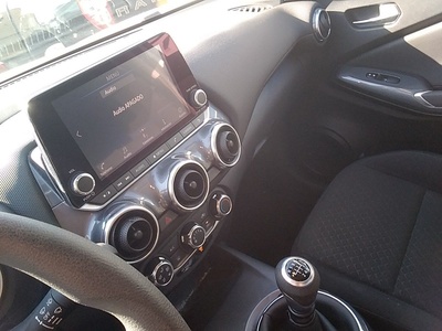 Nissan Juke DIG-T Acenta 84 kW (114 CV) 9 Nissan Juke DIG-T Acenta 84 kW (114 CV) 9