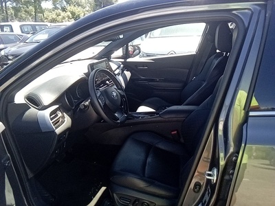 Toyota C-HR 180H Advance 135 kW (184 CV) 10 Toyota C-HR 180H Advance 135 kW (184 CV) 10