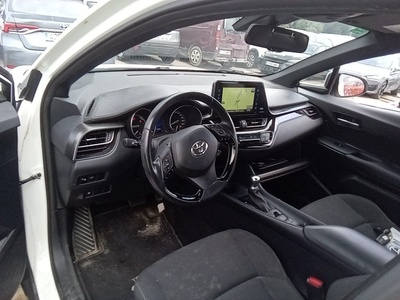 Toyota C-HR 1.8 125H Active 90 kW (122 CV) 7 Toyota C-HR 1.8 125H Active 90 kW (122 CV) 7