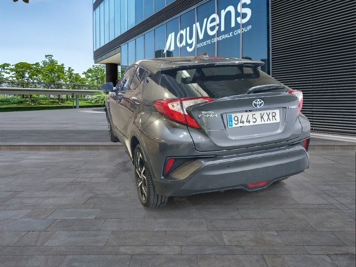 Toyota C-HR 1.8 125H Advance 90 kW (122 CV) Vehículo usado en Madrid Toyota C-HR 1.8 125H Advance 90 kW (122 CV) Vehículo usado en Madrid
