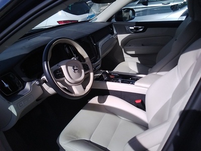 Volvo XC60 T6 Recharge Inscription Expression AWD Auto 257 kW (350 CV) 7 Volvo XC60 T6 Recharge Inscription Expression AWD Auto 257 kW (350 CV) 7