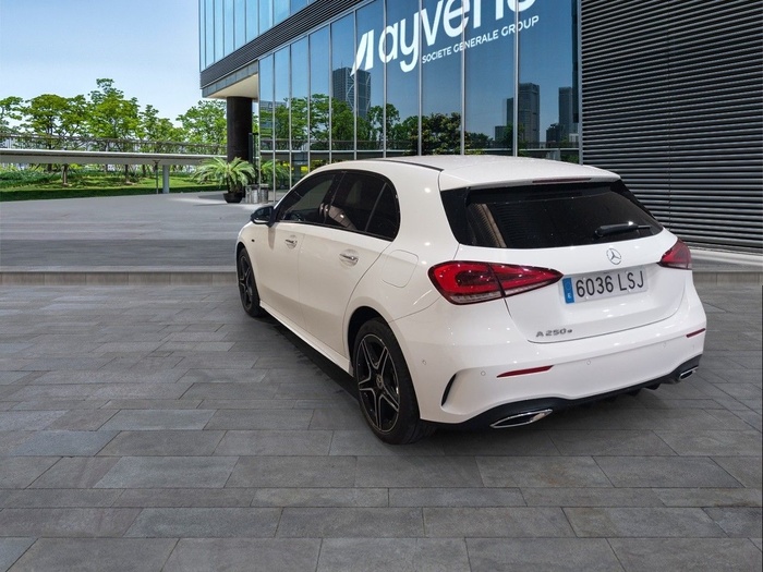 Mercedes-Benz Clase A 250 e 160 kW (218 CV) Vehículo usado en Madrid Mercedes-Benz Clase A 250 e 160 kW (218 CV) Vehículo usado en Madrid