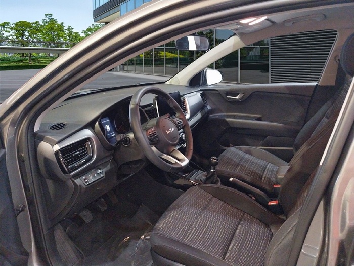 Kia Stonic 1.2 DPi Drive 62 kW (84 CV) Vehículo usado en Madrid Kia Stonic 1.2 DPi Drive 62 kW (84 CV) Vehículo usado en Madrid