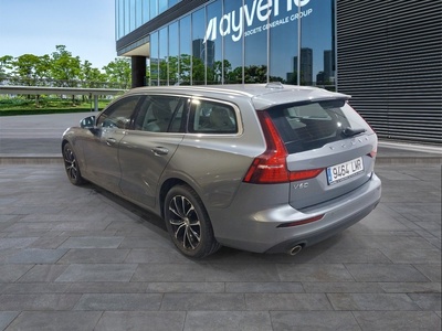 Volvo V60 B3 G Momentum Pro Auto 120 kW (163 CV) 6 Volvo V60 B3 G Momentum Pro Auto 120 kW (163 CV) 6