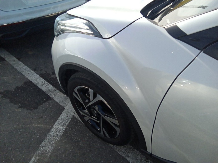 Toyota C-HR 1.8 125H Advance 90 kW (122 CV) Vehículo usado en Madrid Toyota C-HR 1.8 125H Advance 90 kW (122 CV) Vehículo usado en Madrid