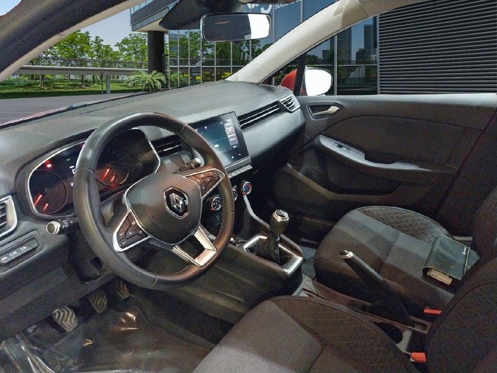 Renault Clio Intens Blue dCi 63 kW (85 CV) Vehículo usado en Madrid Renault Clio Intens Blue dCi 63 kW (85 CV) Vehículo usado en Madrid