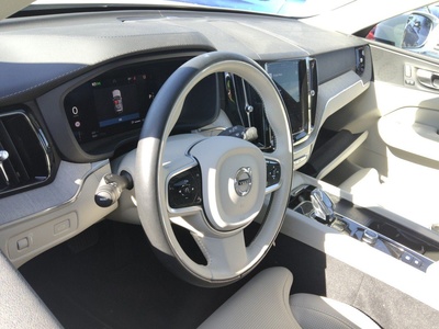 Volvo XC60 B4 D Inscription Auto 145 kW (197 CV) 7 Volvo XC60 B4 D Inscription Auto 145 kW (197 CV) 7