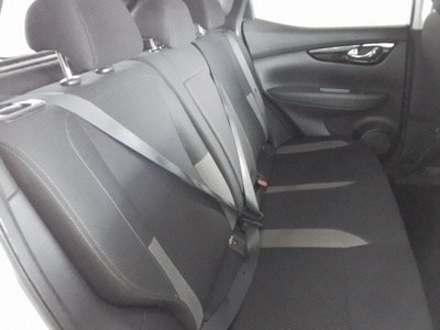 Nissan Qashqai DIG-T 140 Acenta 4x2 103 kW (140 CV) 14 Nissan Qashqai DIG-T 140 Acenta 4x2 103 kW (140 CV) 14